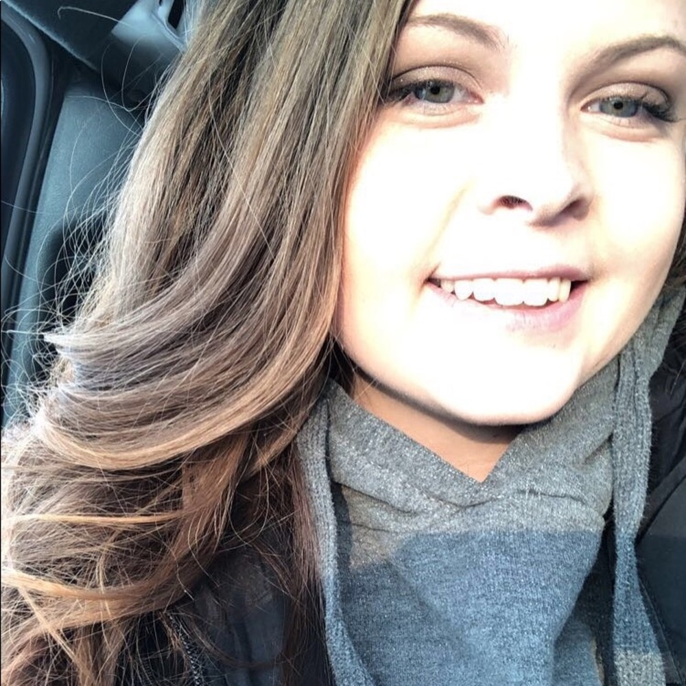 Meet your Posher, Emily